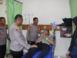 Polisi Terluka saat Amankan Aksi Petani Singkong Di Kantor Pemprov Lampung