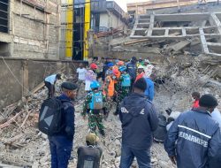 Satgas BGC 39-F MONUSCO Evakuasi Korban Reruntuhan Bangunan Di Bankoko