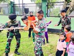 Gembiranya Anak Anak Sekolah kunjungi Markas Koramil Sumberrejo Bojonegoro