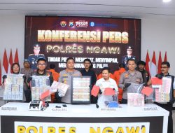 Polres Ngawi Berhasil Amankan 5 Tersangka Pengedar Uang Palsu Lintas Provinsi