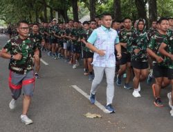 Membentuk Prajurit Tangguh dan Adaptif, Danlanud Sultan Hasanuddin Gelar Program Lari Siang
