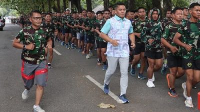 Membentuk Prajurit Tangguh dan Adaptif, Danlanud Sultan Hasanuddin Gelar Program Lari Siang