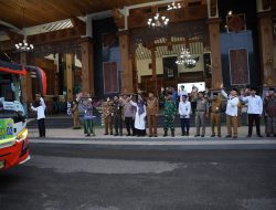 Sebanyak 107 Jemaah Calon Haji Kloter Terakhir Asal Kabupaten Tuban Resmi Diberangkatkan 