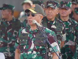 Panglima TNI Bersama Menhan RI Tinjau Pasukan Defile Untuk Bastille Day Prancis