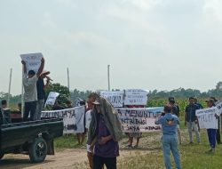 “Warga Desa Tanjung Sari dan Sukaraja Geruduk Kantor PT Talun Jaya Abadi, Tuntut Kontribusi Nyata”