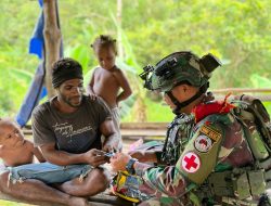 Anjangsana Penuh Kasih Satgas Yonif 126/KC: Bermain, Berbagi, dan Peduli Kesehatan Warga Kombut