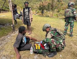 Rajut Kasih Melalui Pelayanan Kesehatan, Satgas Yonif 715/Mtl Terus Menebar Cinta Kepada Masyarakat Puncak Jaya