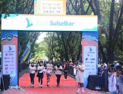Kadisops Lanud Sultan Hasanuddin Bersama Bupati Maros Lepas 2.000 Peserta Maros Marathon 2025