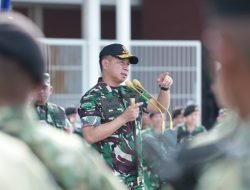 Panglima TNI Dampingi Presiden RI Tinjau Kesiapan Kontingen Parade Dan Defile Untuk  Prancis