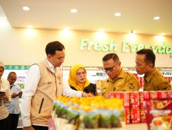 Polres Kediri Kota Bersama TPID Sidak Beras Premium di Sejumlah Pasar Modern
