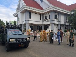 Kadispotdirga Lanud Sultan Hasanuddin Bersama Sekda Kabupaten Pinrang Melepas Parade Festival Dirgantara Bumi Lasinrang Tahun 2025