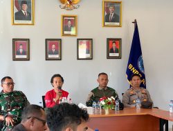 Nasionalisme Warga Perbatasan Menggema, Satgas Yonif 126 Kalacakti Hadiri Pembentukan Panitia HUT RI ke-80 di Distrik NinatiNasionalisme Warga Perbatasan Menggema, Satgas Yonif 126 Kalacakti Hadiri Pembentukan Panitia HUT RI ke-80 di Distrik Ninati