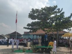 Suasana Pantai, Universitas An Nur Lampung Gelar Upacara Bendera dalam Rangka HUT RI ke-80 dengan Penuh Khidmat dan Gembira