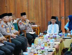 Kunjungi 2 Ponpes di Jatim, Kapolri: Amanat Presiden Menjaga Kerukunan