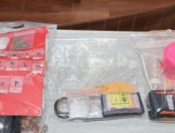 Polres Malang Bekuk 13 Pengedar Narkoba, Barang Bukti Hampir Rp300 Juta Disita