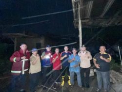 ” Camat Merbau Mataram Tinjau Lokasi Kebakaran Dapur Penggorengan Keripik, Berikan Dukungan Kepada Korban “