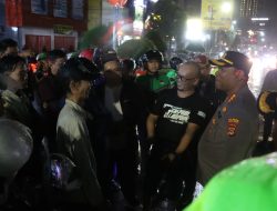 “Polresta Bandar Lampung dan Ojol Gelar Doa Bersama untuk Affan Kurniawan di Tugu Adipura”