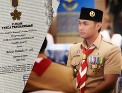 Bupati Tuban Terima Piagam Tanda Penghargaan Lencana Darma Bakti