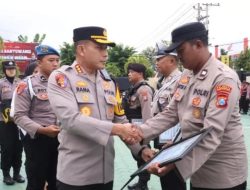 Kapolresta Banyuwangi Beri Penghargaan kepada 43 Personel Berprestasi, Dorong Semangat Profesionalisme dan Inovasi