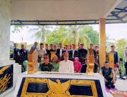 “Pangdam XXI/Radin Inten II dan Forkopimda Lamsel Ziarah ke Makam Radin Inten II”