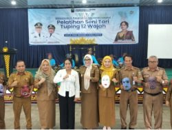 “Ratusan Pelajar Ikuti Pelatihan Tari Tuping 12 Wajah Di Aula SMAN2, Zita Anjani : Ini Fondasi Penting Menuju Festival HUT Lampung Selatan”