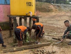 Kolaborasi TNI, Guru, dan Siswa dalam Karya Bakti di SD Negeri Persiapan Amupkim