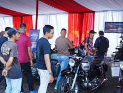 320 Kendaraan Legendaris Meriahkan Pesta Rakyat HUT ke-80 TNI di Monas