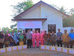Polda Lampung Resmikan Bedah Rumah Dan Salurkan Bantuan Sosial Dalam Rangka HKGB KE-73