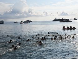 Lomba Open Water Swimming: Perkuat Sinergi TNI dengan Pemda Maluku Utara