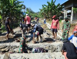 Gotong Royong Tanpa Lelah, Satgas TMMD Kodim 1505/Tidore Bangun Drainase Demi Desa Lebih Baik