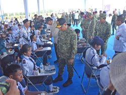 Panglima TNI Dampingi Menhan RI Tinjau Panen Kedelai Garuda Merah Putih di Lampung Utara