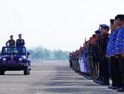 Upacara Peringatan HUT Ke-80 Tentara Nasional Indonesia di Makassar