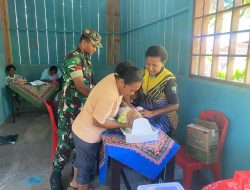Satgas TMMD Ke-126 Bersama Puskesmas Sausapor Gelar Posyandu Anak di Kampung Bondek