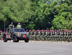 Panglima TNI Dikukuhkan sebagai Warga Kehormatan Pasukan Pendarat Korps Marinir