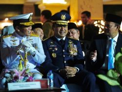 Panglima TNI Hadiri Upacara Ziarah Nasional Peringatan Hari Pahlawan 2025 di TMPNU Kalibata