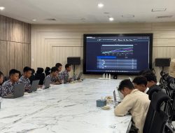 Enam Tim Adu Kecepatan Pecahkan Soal di Junior Hacker Sobatkom