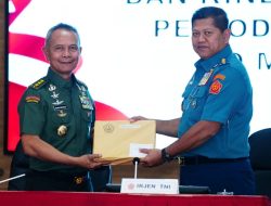 Kasum TNI Pimpin Taklimat Akhir Audit Ketaatan dan Kinerja Itjen TNI Periode IV TA 2025