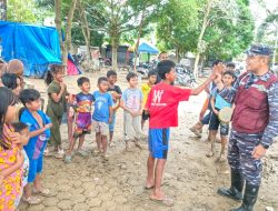 TNI Laksanakan Trauma Healing Bagi Warga Terdampak Banjir di Aceh Tamiang