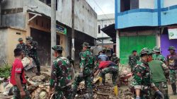 Ratusan Prajurit TNI Bersihkan Pasar Kuala Simpang, Dorong Pemulihan Ekonomi Pascabanjir
