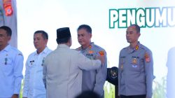 Presiden Prabowo Anugerahkan Satyalancana Wira Karya Kepada Kapolres Lampung Selatan AKBP Toni Kasmiri