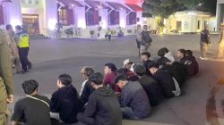 Polrestabes Surabaya Mengamankan 18 Remaja Diduga Melakukan Kerusuhan di Kedungdoro Surabaya