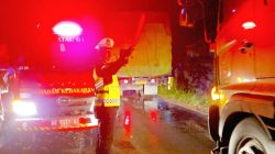 Kecelakaan Truk di Jalinsum Lamsel, Arus Lalu Lintas Sempat Macet lebih dari satu jam : Kasat Lantas Sigap Lakukan Pengalihan Arus