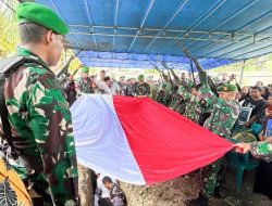 Upacara Militer Iringi Pemakaman Sertu Arifin Cepa yang Gugur dalam Tugas