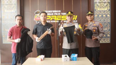 Pria Bacok Dua Warga di Dalam Toko ditangkap, Motif terungkap 6