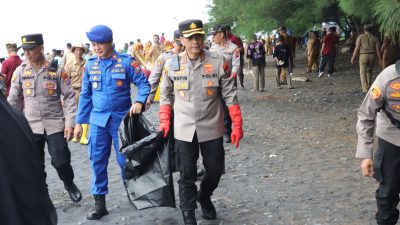 Polresta Banyuwangi Wujudkan Wisata Aman dan Resik Melalui Gerakan Banyuwangi Asri 7