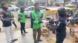 Pererat Silaturahmi, Bidhumas Polda Lampung Bagikan Takjil Gratis di Jalan Sultan Agung 3