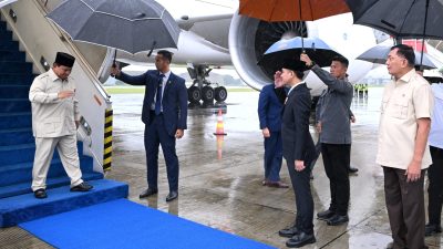 Panglima TNI Sambut Kedatangan Presiden RI Di Pangkalan TNI AU Halim PK 7