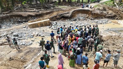 Tinjau Lokasi Terdampak Bencana, Kasum TNI Cek Pembangunan Huntara di Tapanuli Tengah 8
