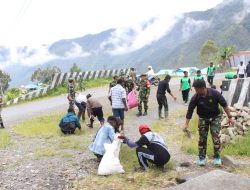 Kodim 1714/Puncak Jaya, Pelopori Giat Bebas Sampah Kabupaten Puncak Jaya