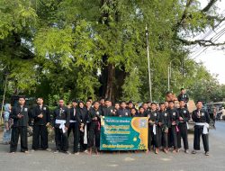 Tebar Berkah Ramadhan, PSHT Rayon Kedungrejo Ranting Malo Bagikan 500 Takjil kepada Masyarakat